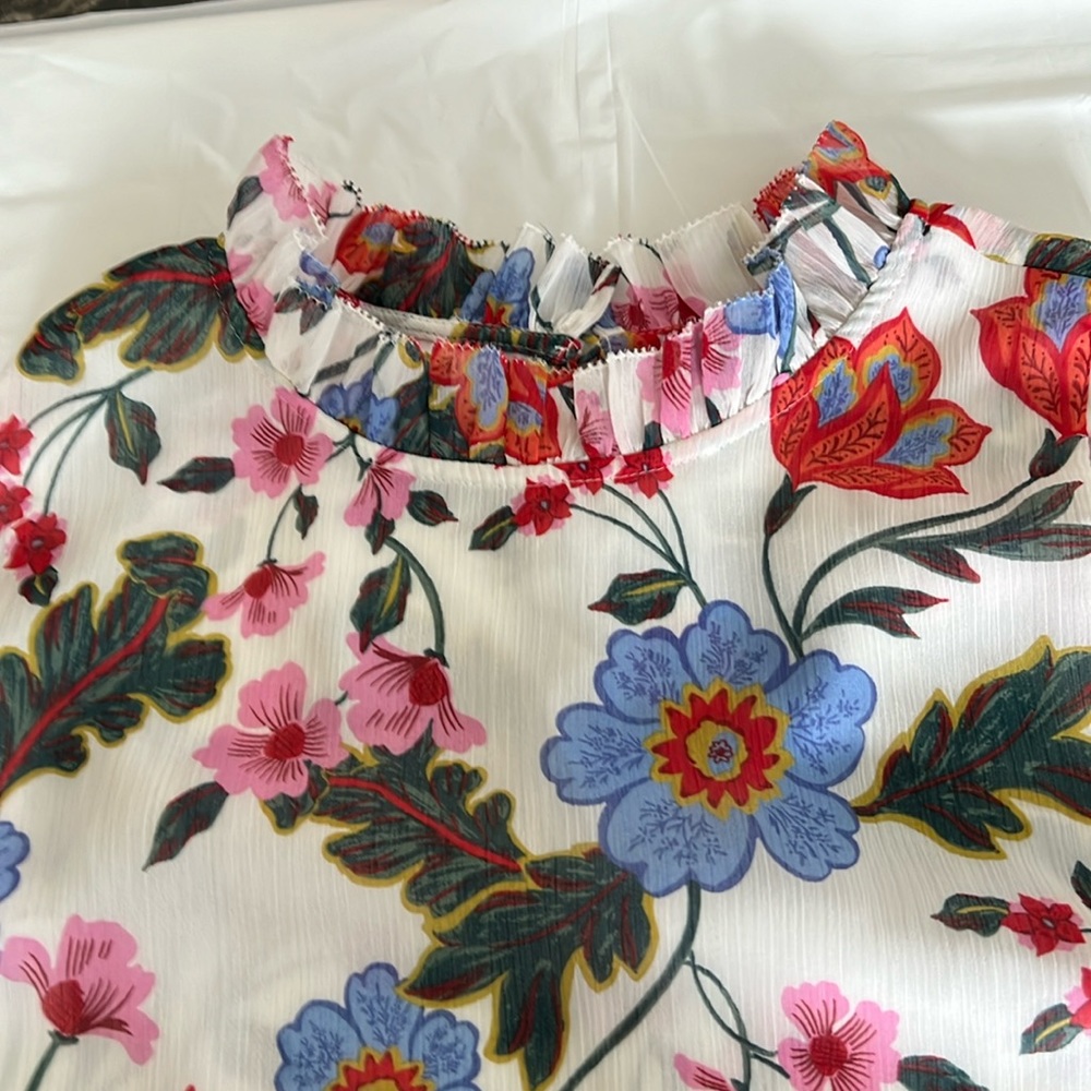 Anne Taylor floral top